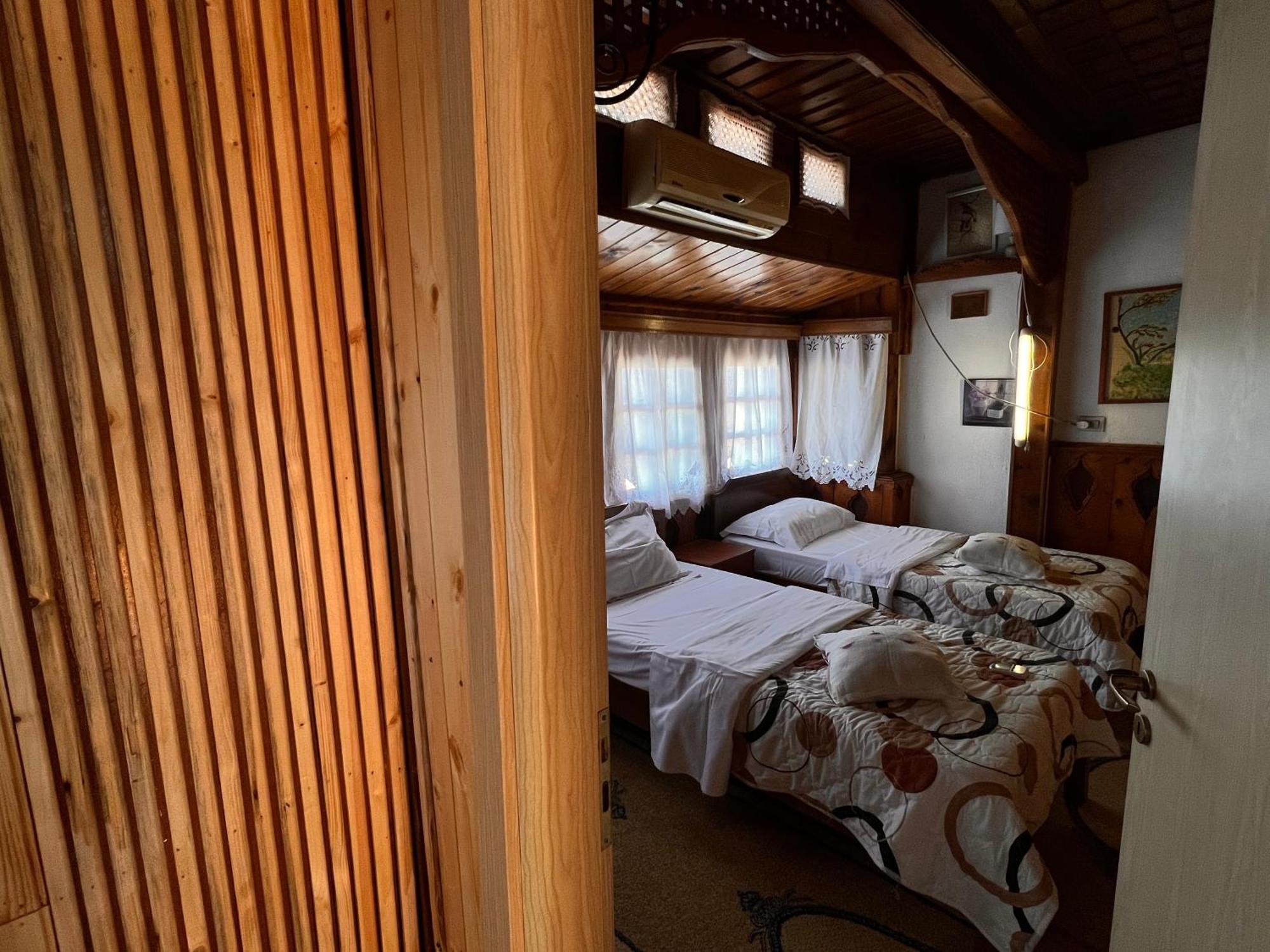 Rooms Merlika -Inside The Castle- Kruje Luaran gambar
